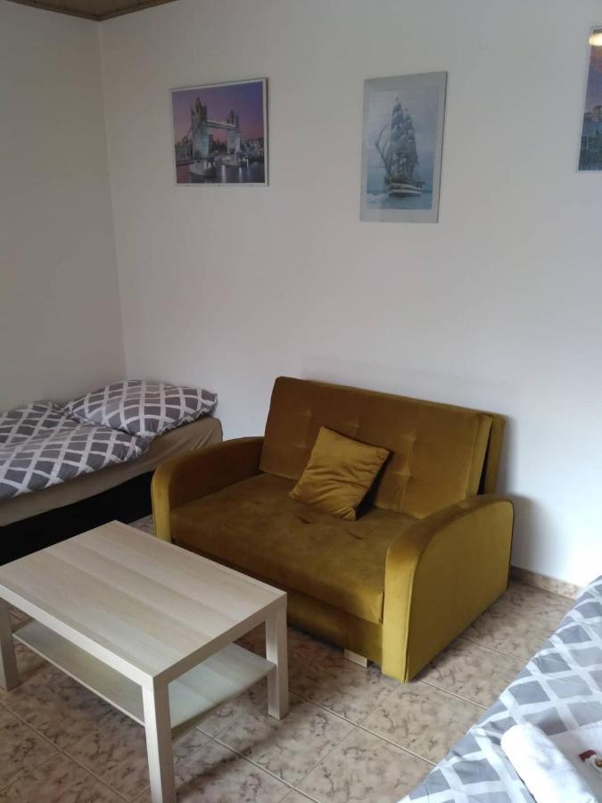 Apartma Doubek Рокитніце-над-Їзероу Екстер'єр фото